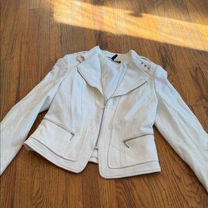 White House Black Market White Blazer with Zipper Details